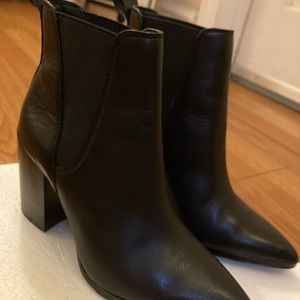 Steve Madden Pointed Leather Heeled Boots